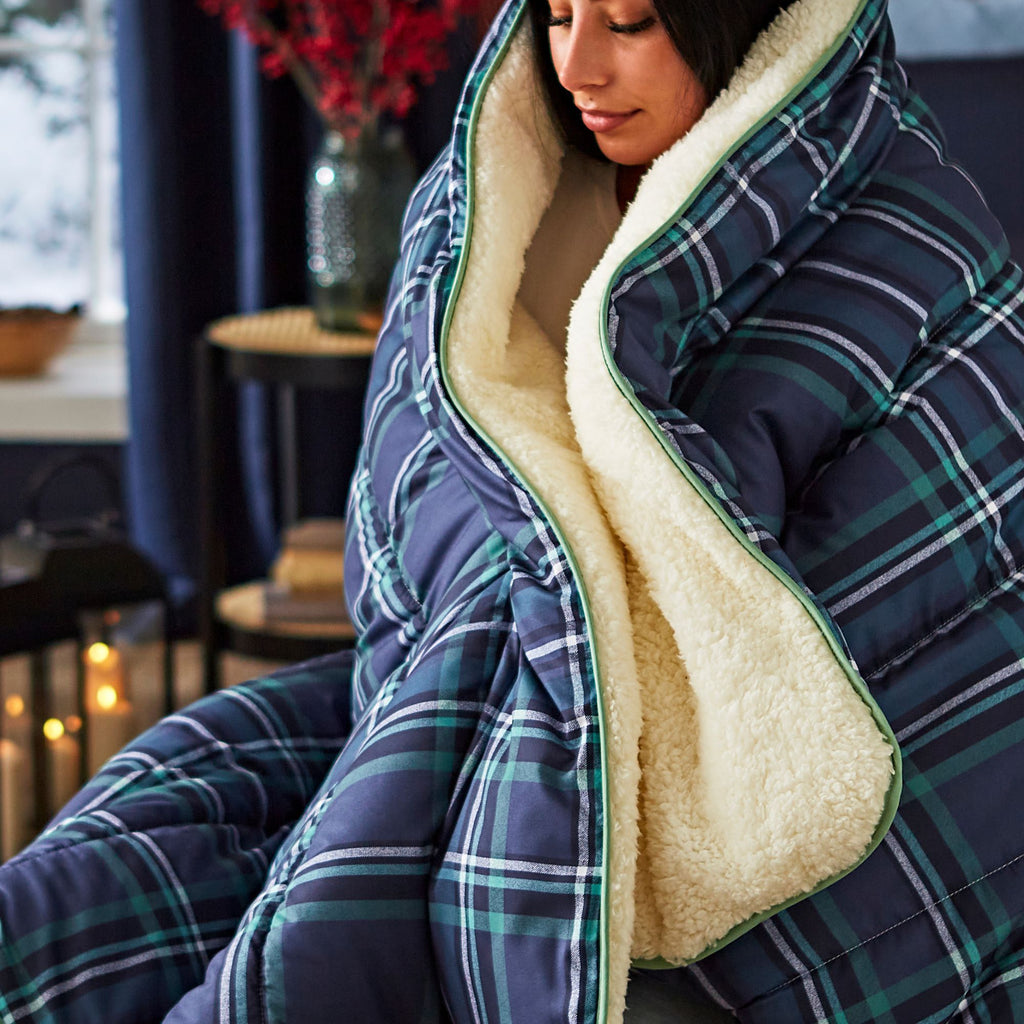 Night Lark®  Cosy Sherpa Throw Classic Tartan Navy Lifestyle