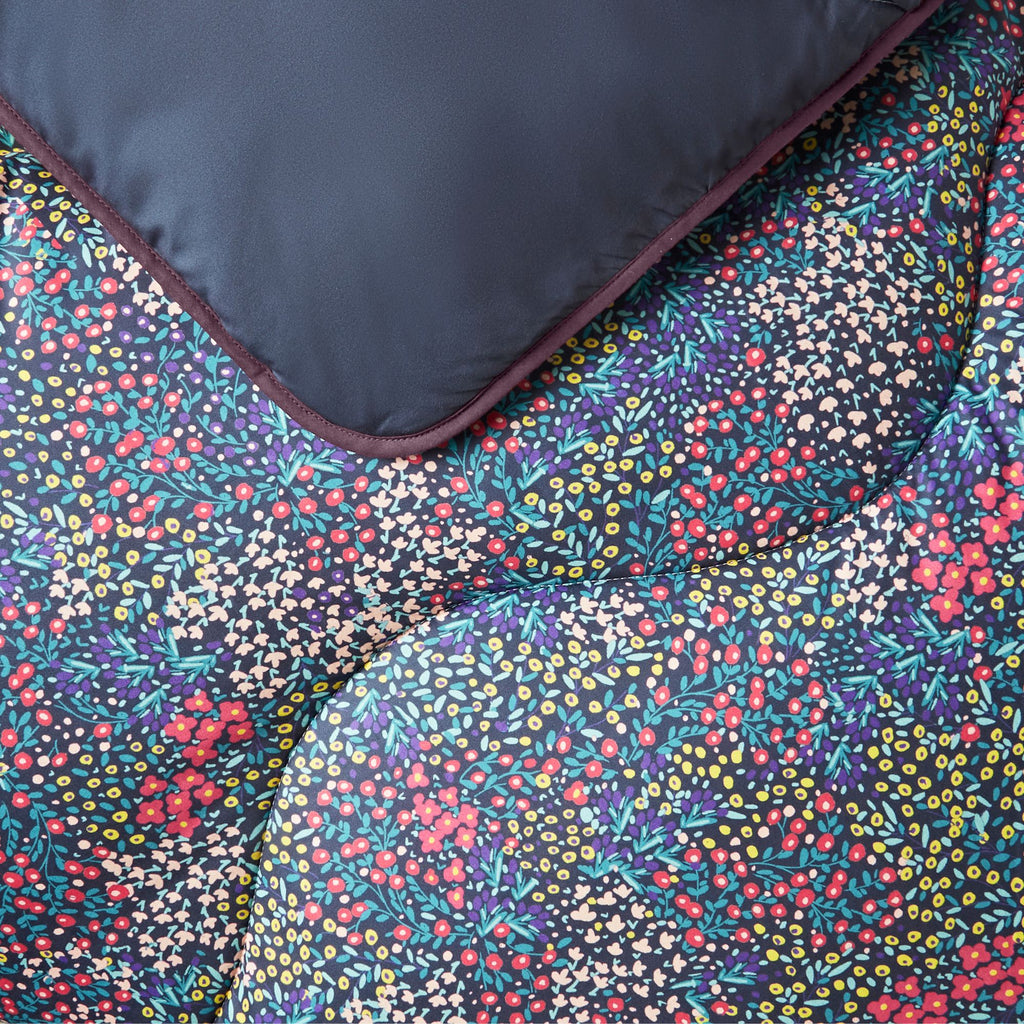 Night Lark® Midnight Bloom Coverless Duvet Set details