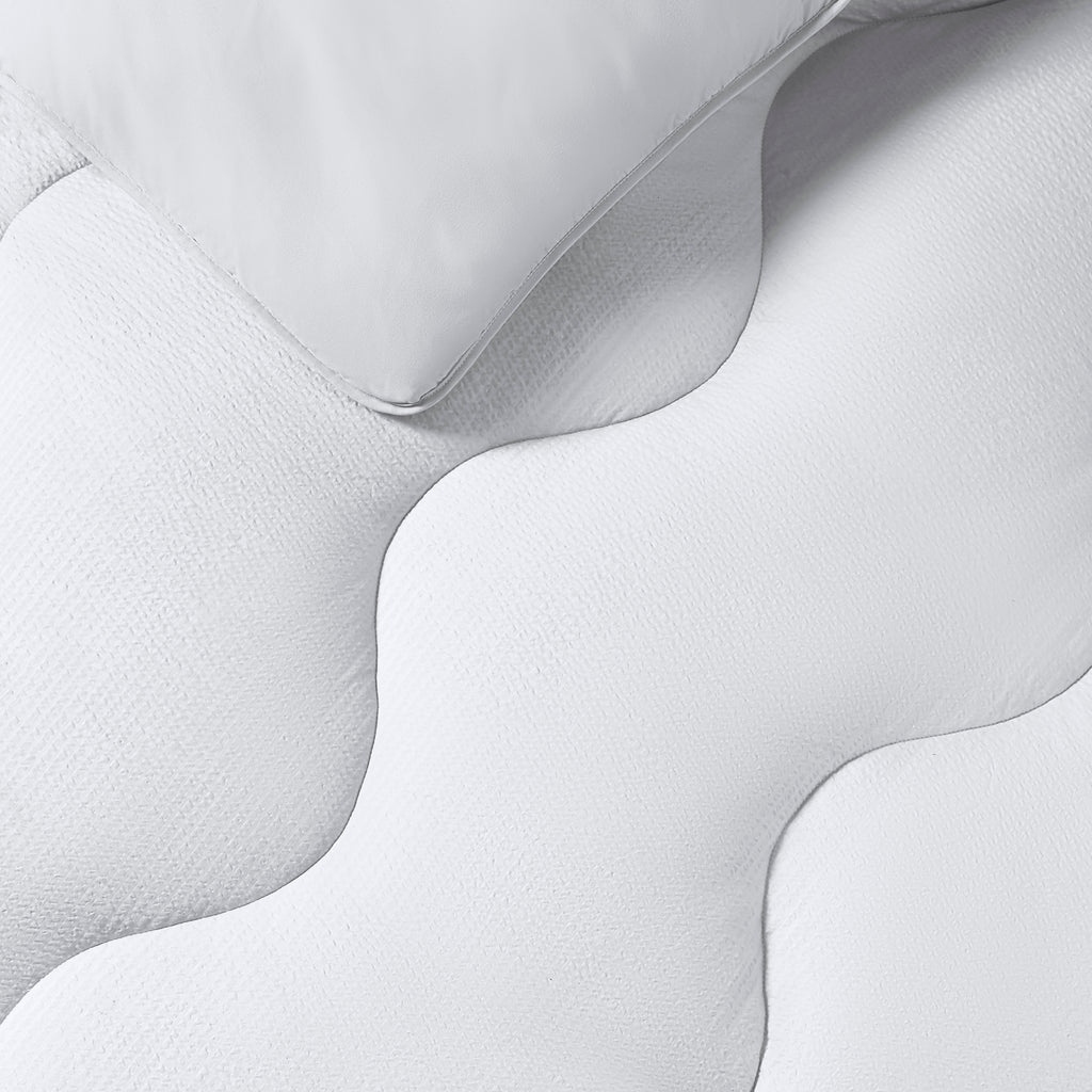 Night Lark Seersucker Coverless Duvet Set in White close up